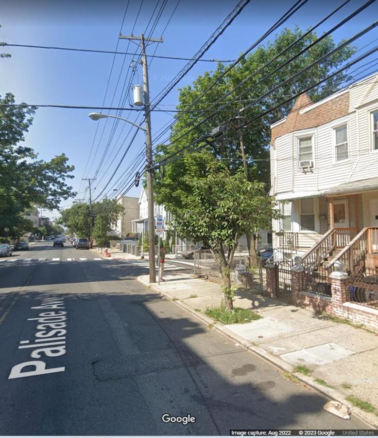 Tranquil Town House With Parking And Laundry - Just 25 Minutes To Time Square! Vila Jersey City Exterior foto